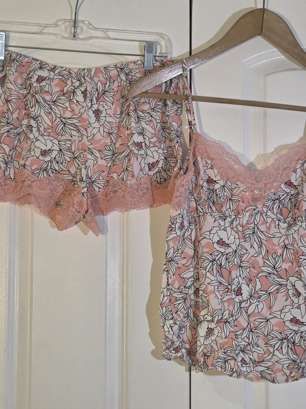 Alfani Intimates Womens Pajama Set M Pink Lace Floral Cami Tank & Shorts Soft